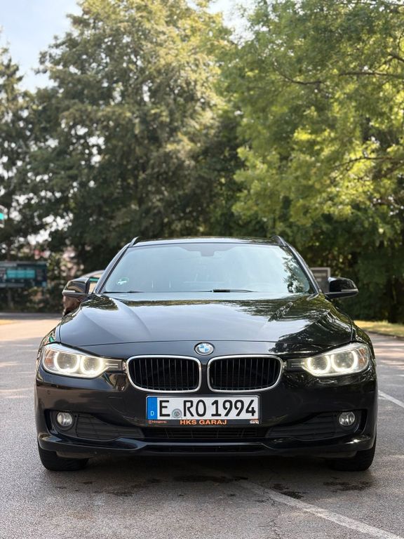 Image of BMW 320
