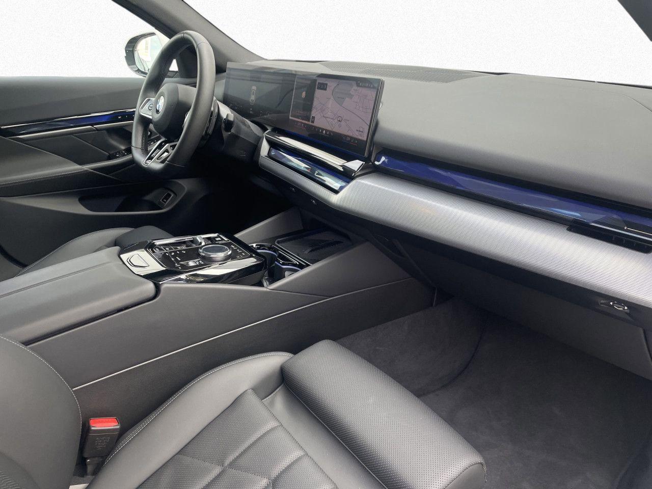 BMW 520i Tour M Sport Pano DAPro Pa+ HK Iconic Glow