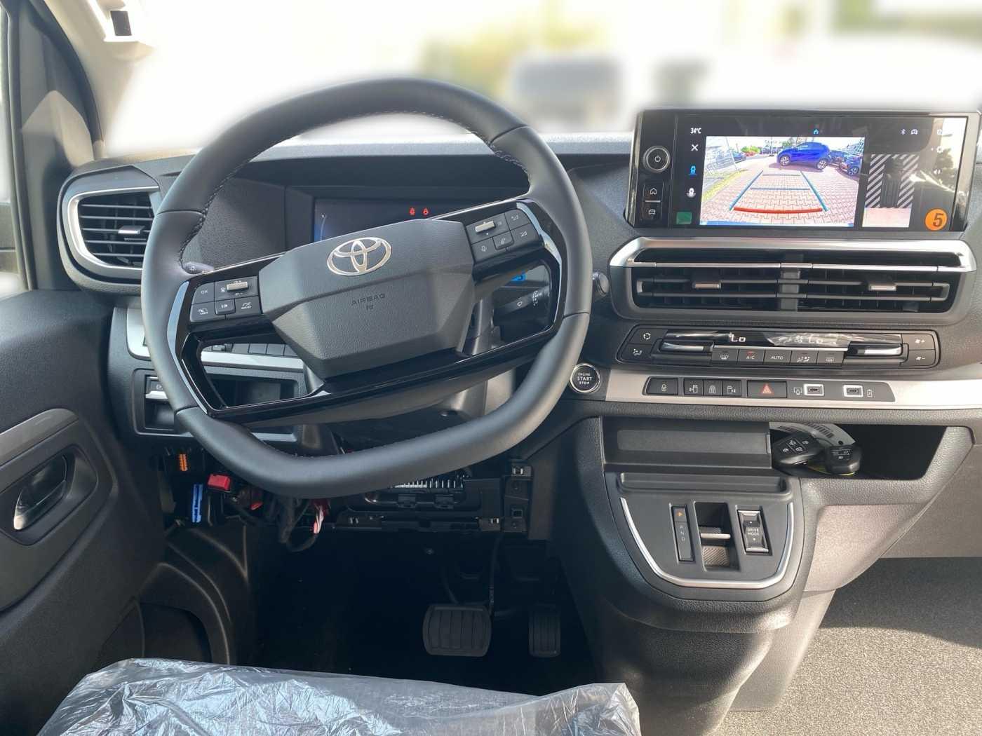 Toyota Proace Verso 2.2 D AT Team 8S el. Türen NAVI