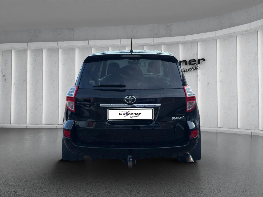 Toyota RAV 4 2.2 D-4D 4x4 Executive / AHK / M+S