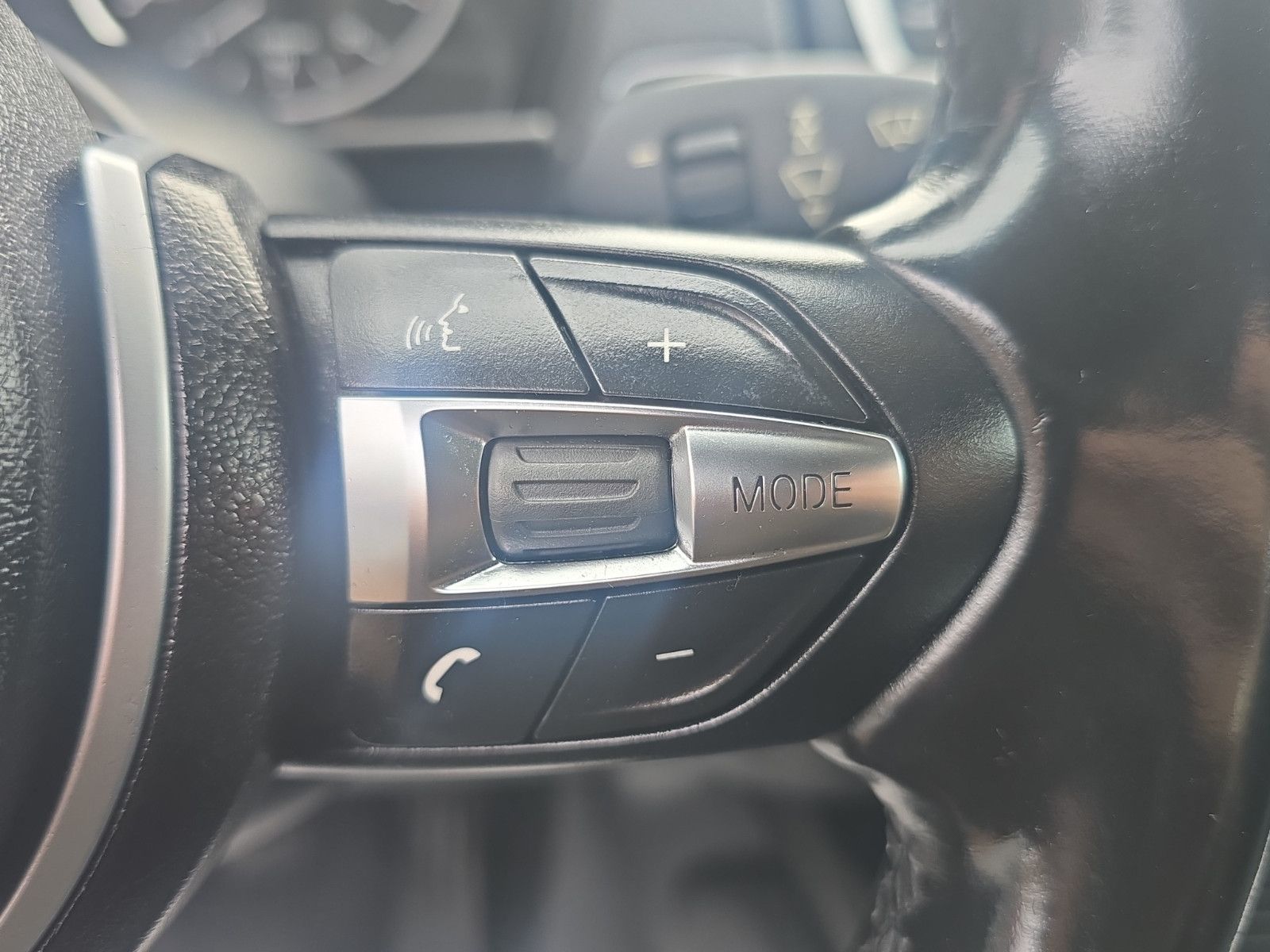 Fahrzeugabbildung BMW 118d M Sport Navi Leder Tempomat PDC