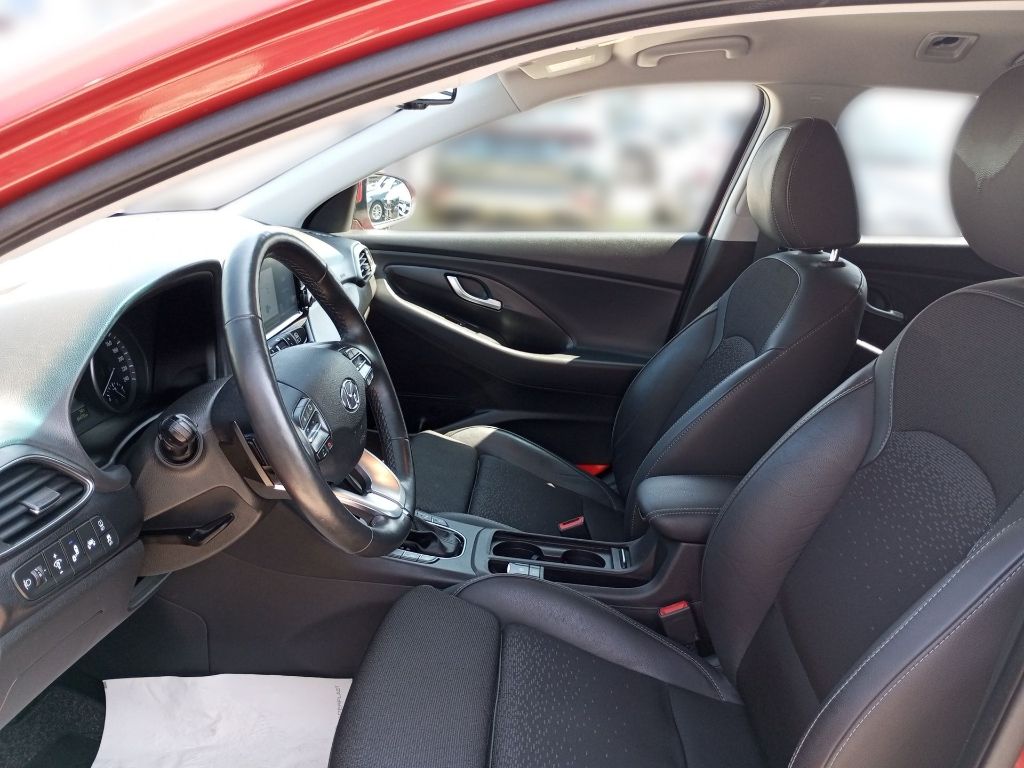 Fahrzeugabbildung Hyundai i30 Kombi 1.4 T-GDI DCT Premium Navi (8-fach)