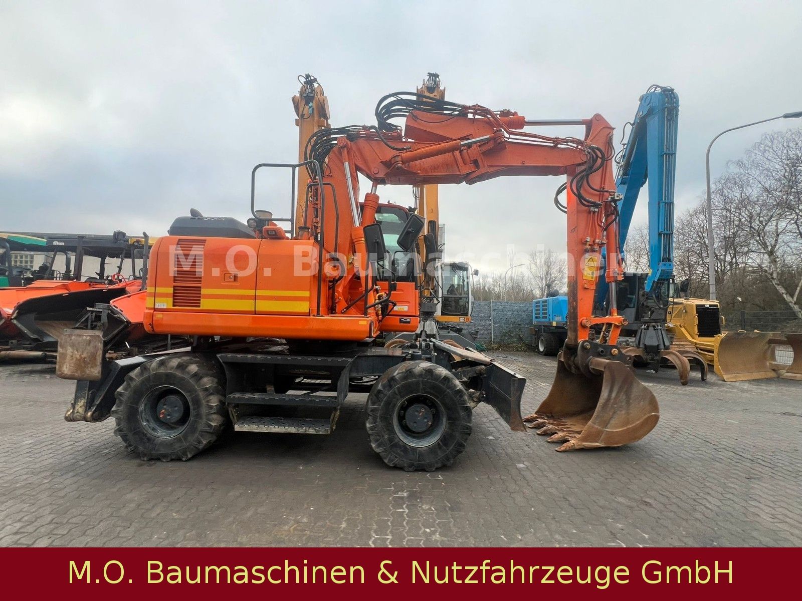 Fahrzeugabbildung Komatsu PW 148-8 / AC / SW / Hammerleitung / VSA /ZSA/