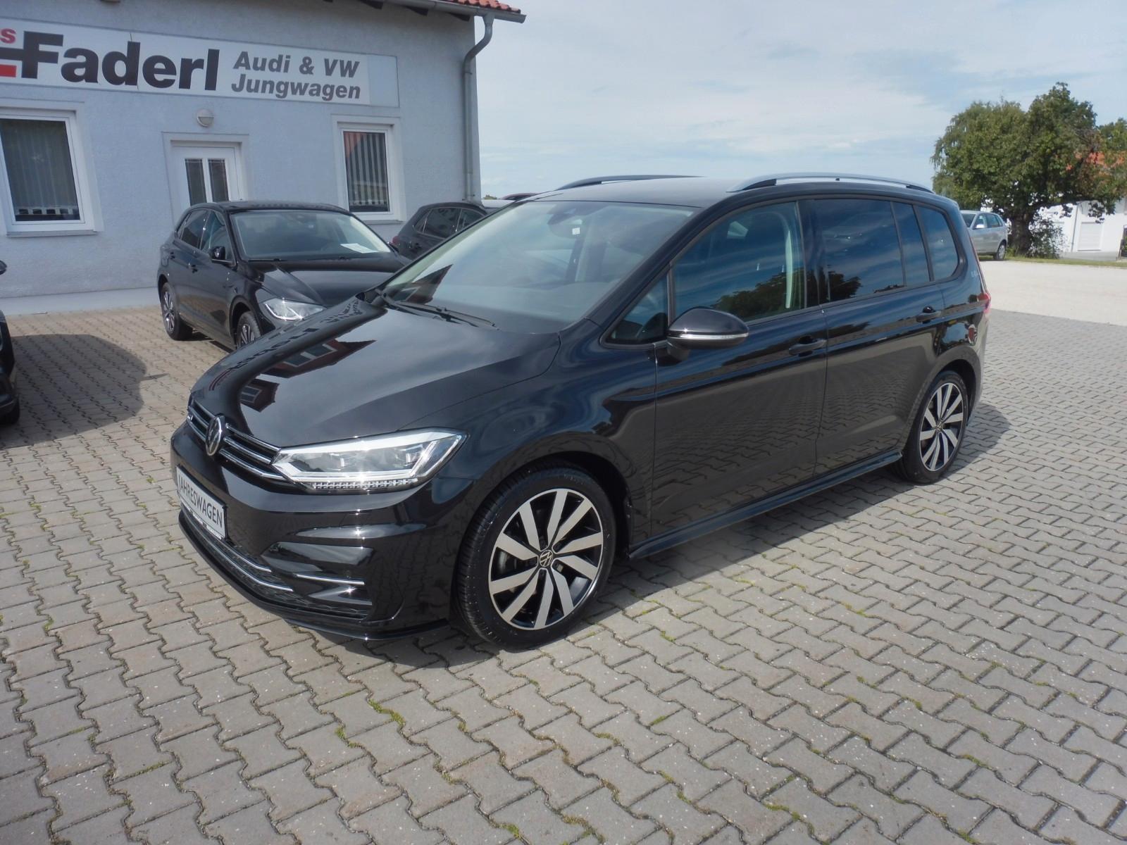 Volkswagen Touran 1.5 TSI DSG R-Line/ LED/ACC/KAM/67
