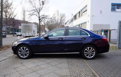 Fahrzeugabbildung Mercedes-Benz C 200 Avantgarde 1.Hd Kam  S.Dach Navi AHK SZH