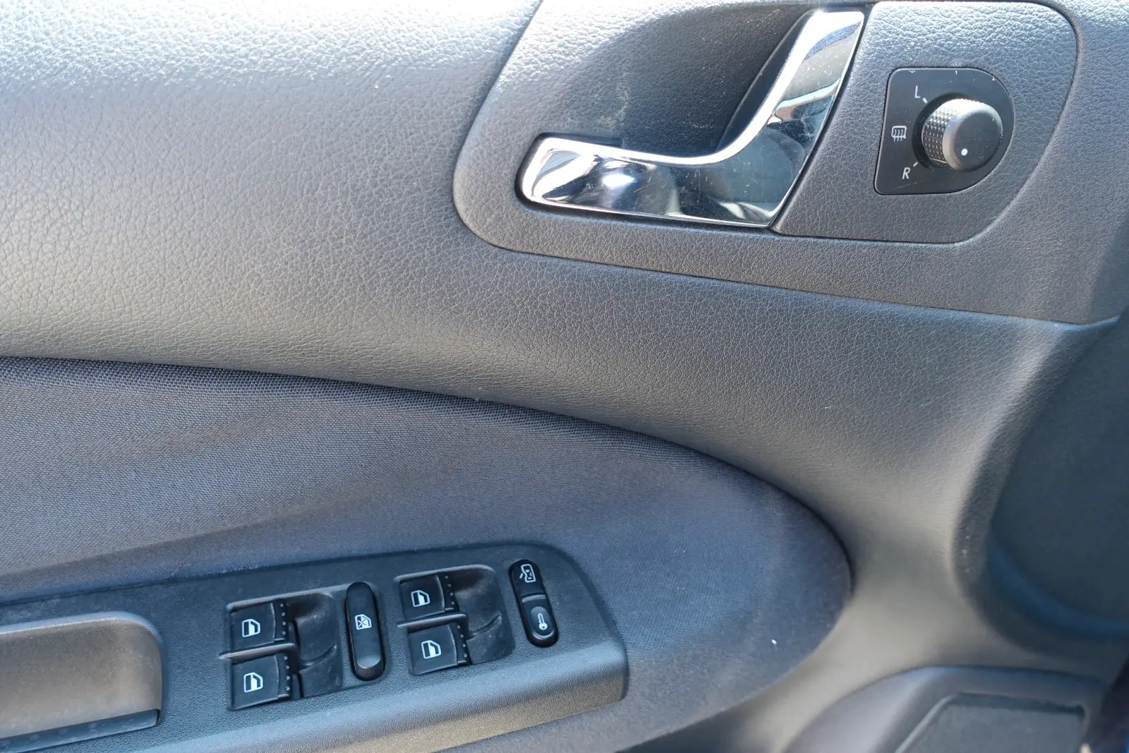 Skoda Octavia 2004 — photo 7