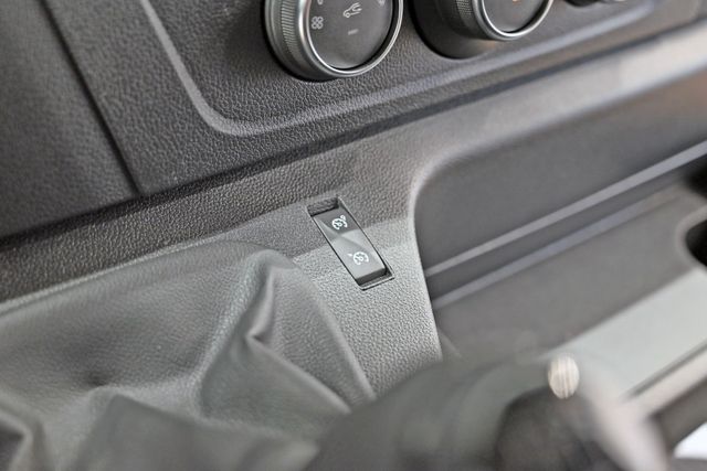 Fahrzeugabbildung Renault Master L3H2 dCi 135 PS Komfort SILBER #23T155