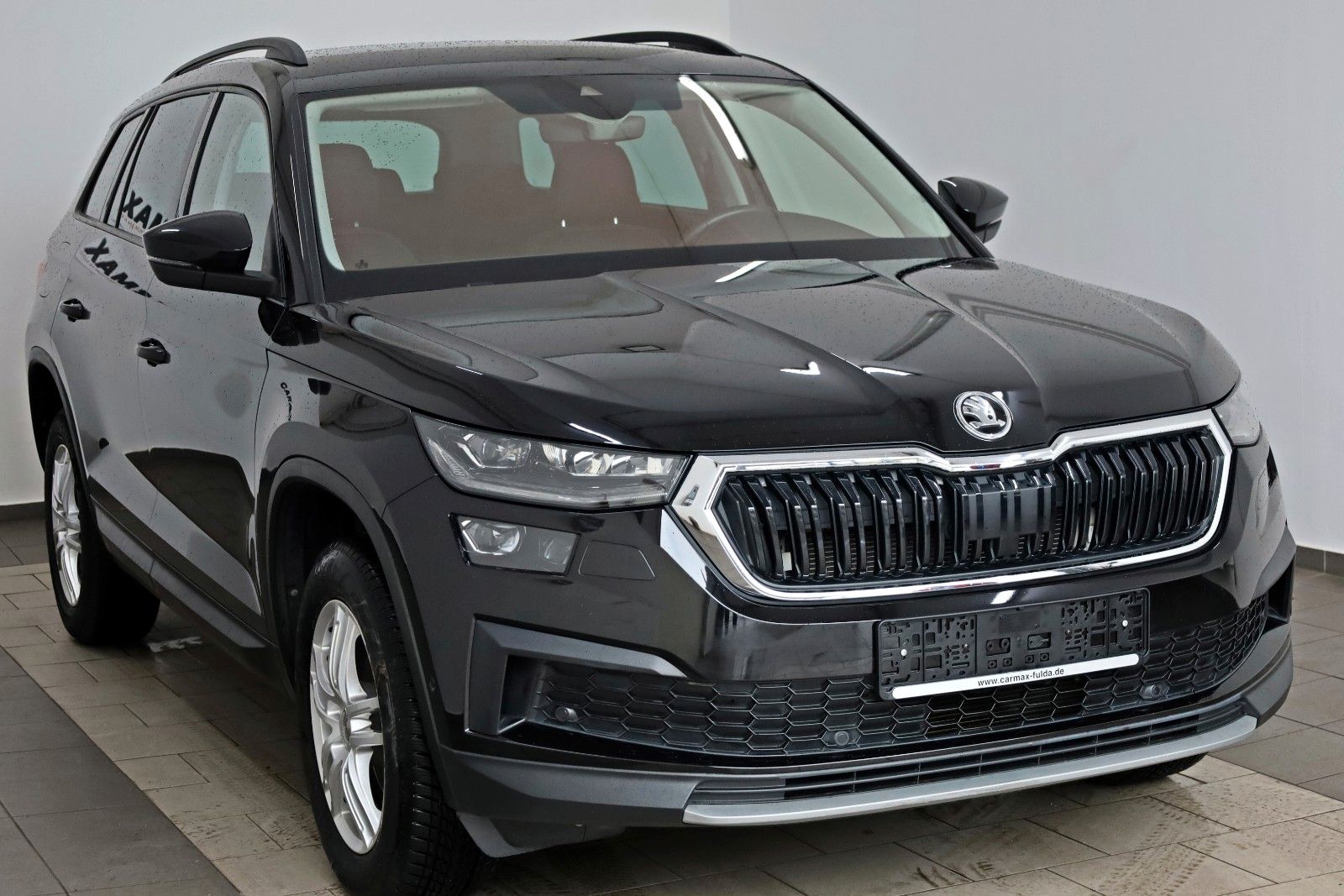 Fahrzeugabbildung SKODA Kodiaq Tour,Navi,LED,4xSH,Kamera,ACC, SR+WR