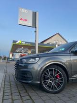 Audi SQ7 4.0 v8 TDI, TÜV, Insp neu, 8x 21zoll Alu - graue Audi SQ7