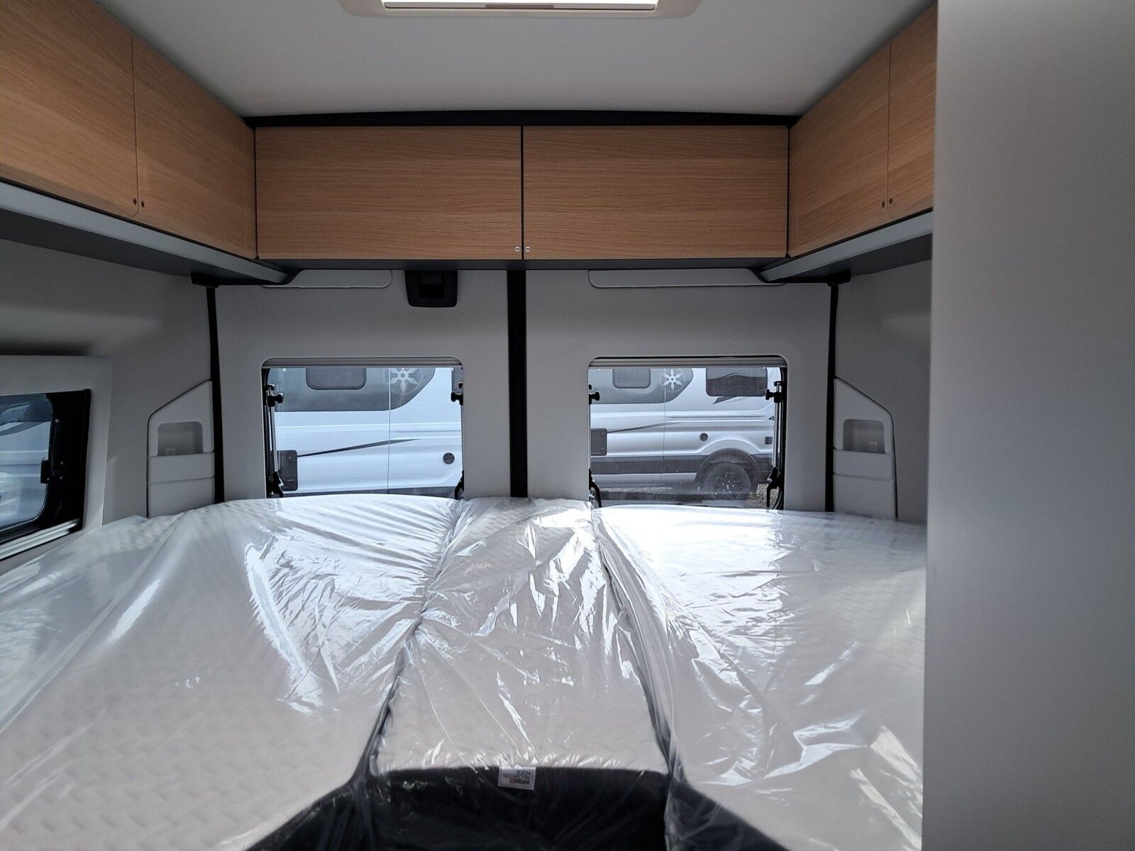 Fahrzeugabbildung Adria Twin 60Y 640 SLB Automatik, Zuziehhilfe