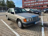 Mercedes-Benz 190 E 1.8 Oldtimer - Mercedes-Benz 190 in Duisburg