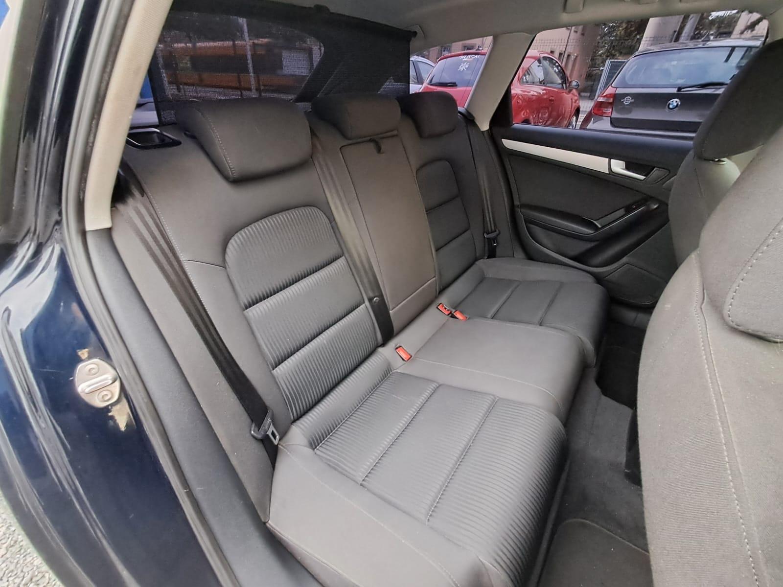 Audi A4 2009 — photo 13
