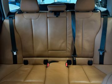 BMW 320 d Touring Sport Line *2. Hand*Klima*AHK*Navi