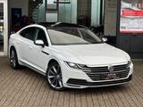 Volkswagen Arteon 2,0 TSI Elegance 4Motion Panorama Virtual - Volkswagen Arteon: Elegance