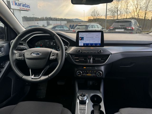 Fahrzeugabbildung Ford Focus Turnier 2,0 EcoBlue Titanium >AUT/NAV/KAM