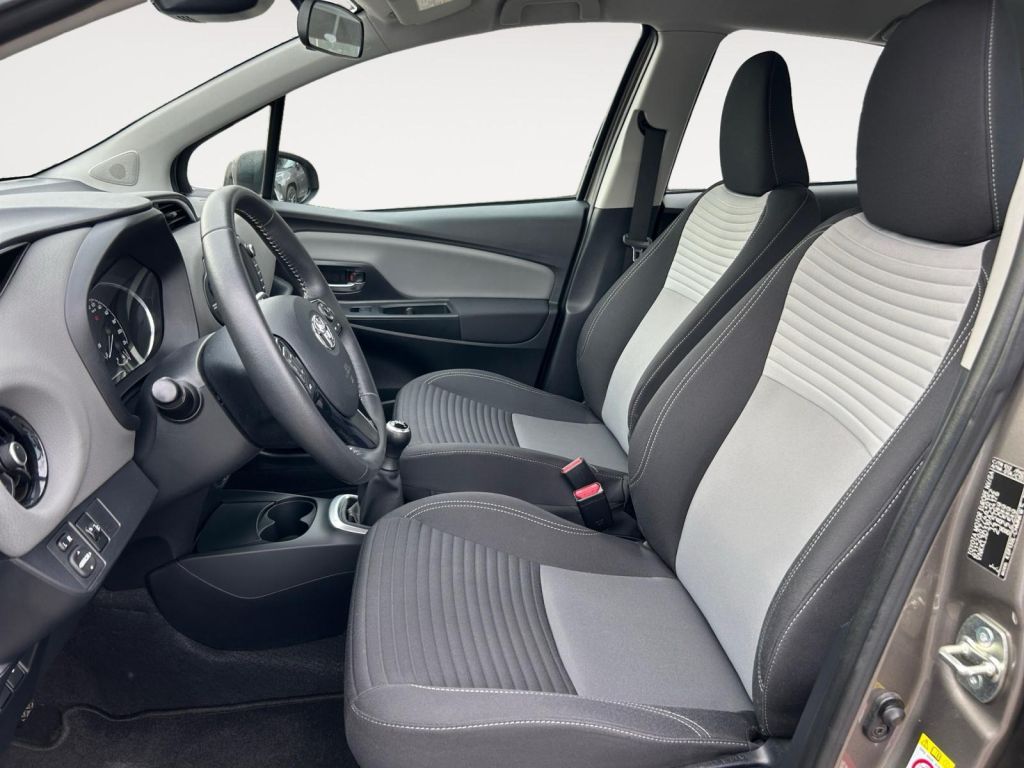 Fahrzeugabbildung Toyota Yaris 1.0 VVT-i Comfort