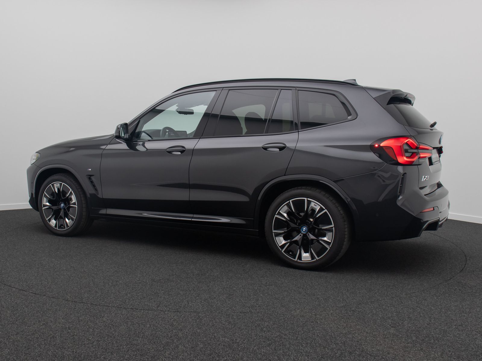 Fahrzeugabbildung BMW iX3 Impressive M Sport 360° HUD DAB Panorama 20"