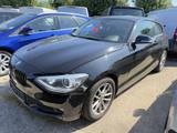 BMW 118 i Aut. / Bi-Xenon / PDC V+H / NAVI  - BMW 118: Limousine
