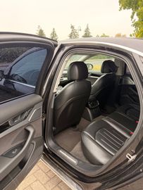 Audi A8 - 12
