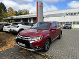 Mitsubishi Outlander 2.2 DI-D 4WD Top *7-Stizer,AHK,NAVI* - Mitsubishi Outlander in Braunschweig