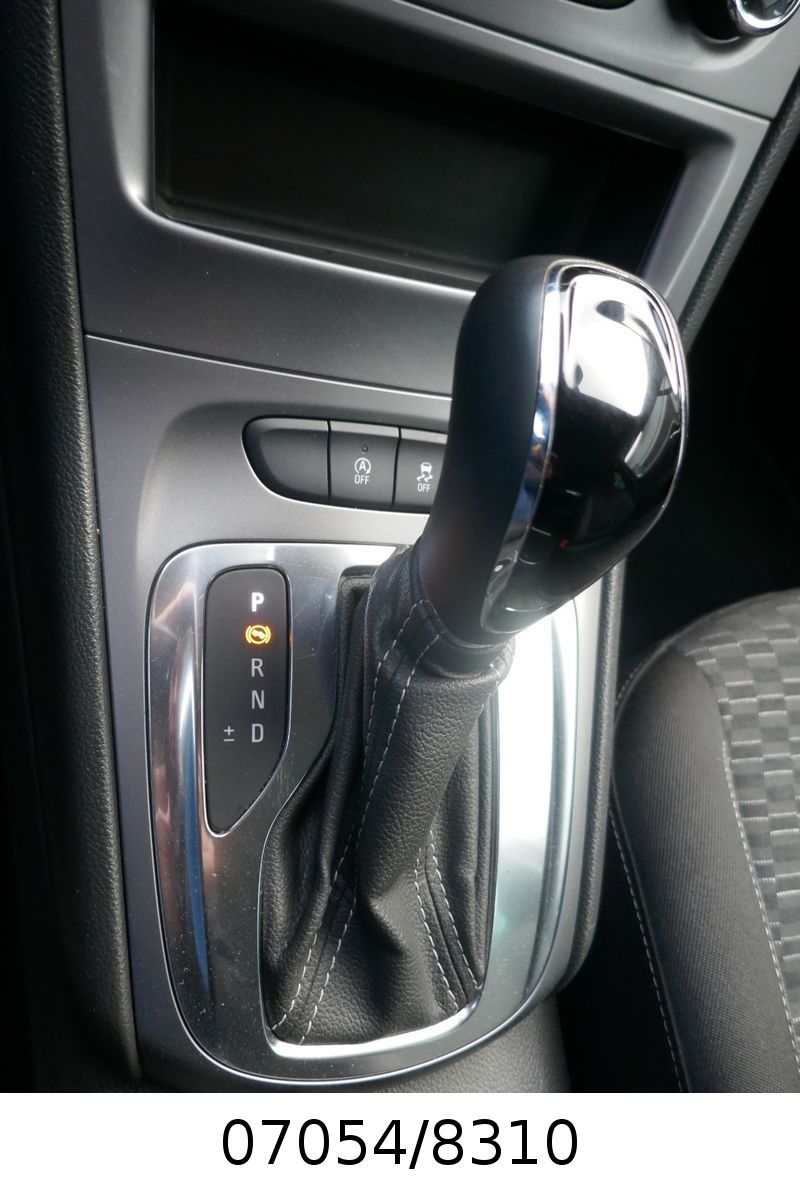 Fahrzeugabbildung Opel Astra K Sports Tourer "Edition"