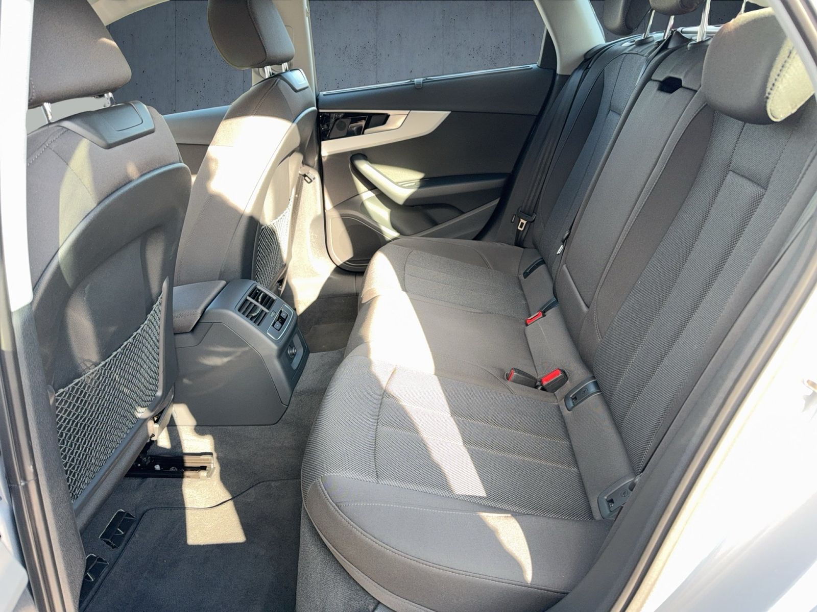 Audi A4 - Bild 13