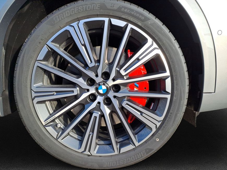 BMW iX2 - Bild 8