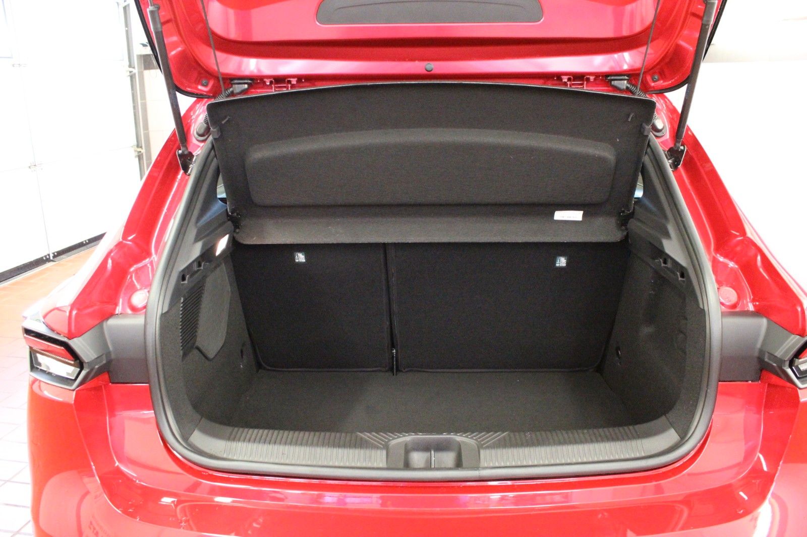 Fahrzeugabbildung Renault Clio VI E-Tech 160 Full Hybrid Esprit Alpine