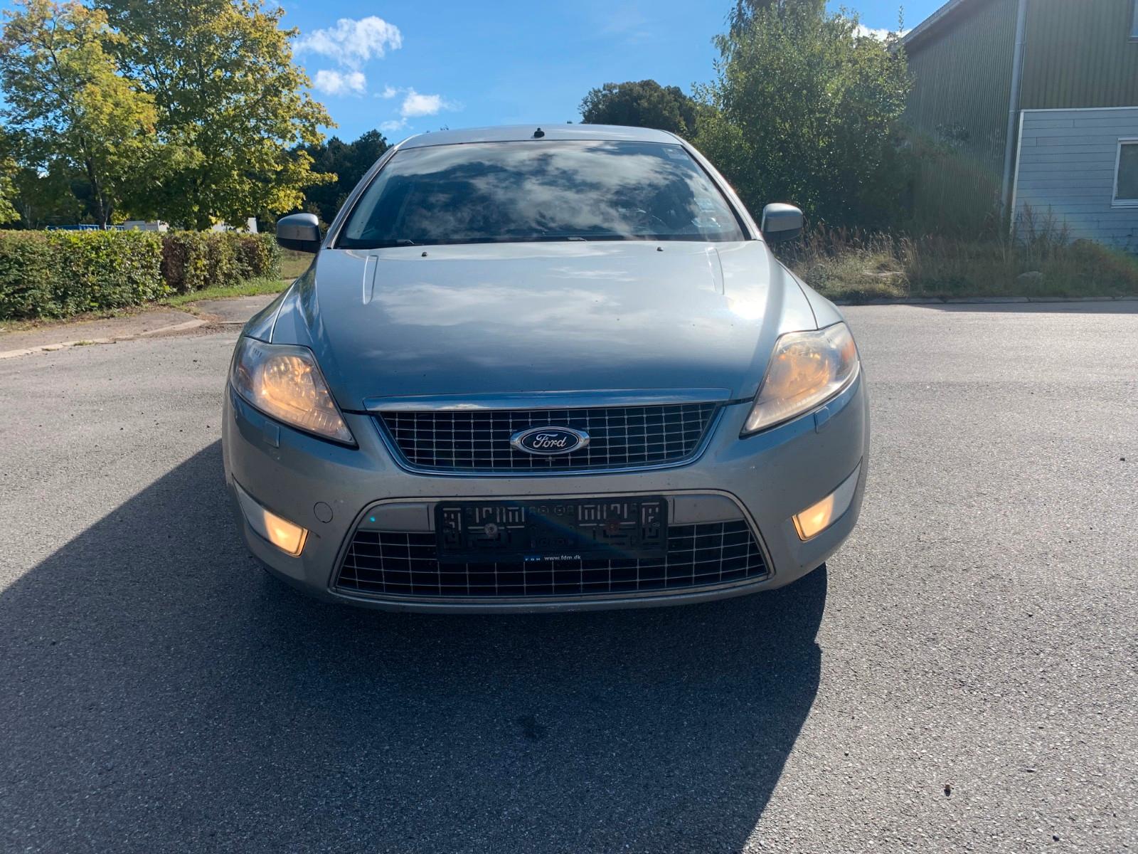 Ford Mondeo 2007 — rear view