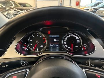 MYAUTOCENTER – Gebraucht- und Jahreswagen mit Werkstattservice in Pfaffenhofen Audi A4 Allroad *TÜV 928*TEMPO*NAV*PDC*KLIMAAUTO*