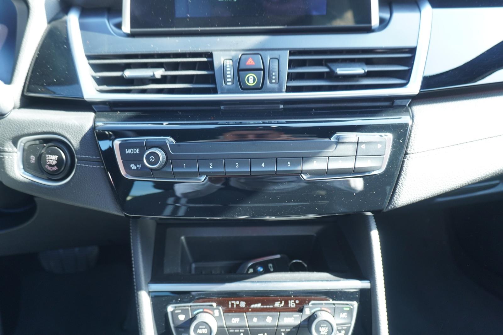BMW 218i Gran Tourer M Sport Klimaaut. LED Navi Temp