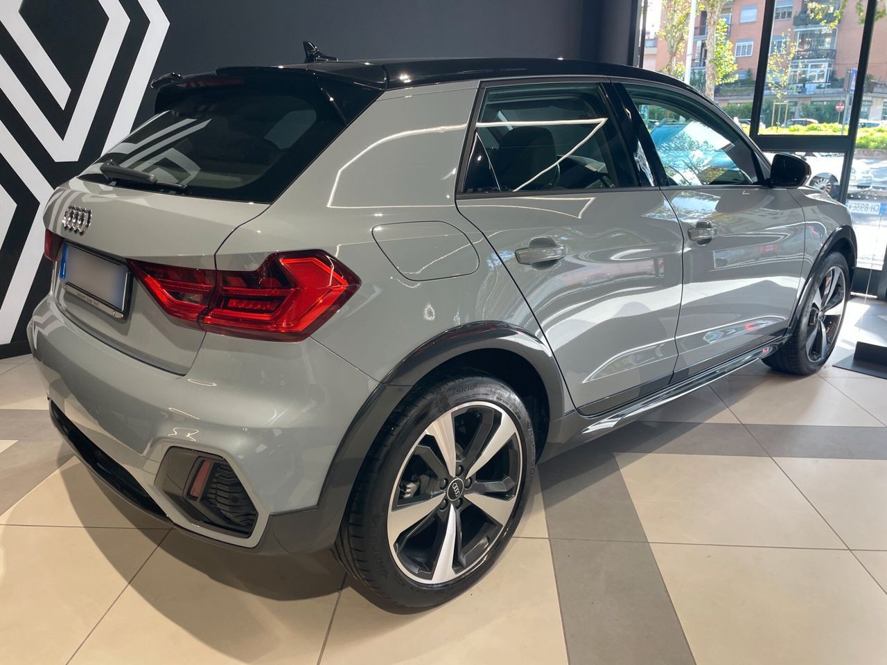 Audi A1 citycarver 35 TFSI S tronic Identity Con imagem 2