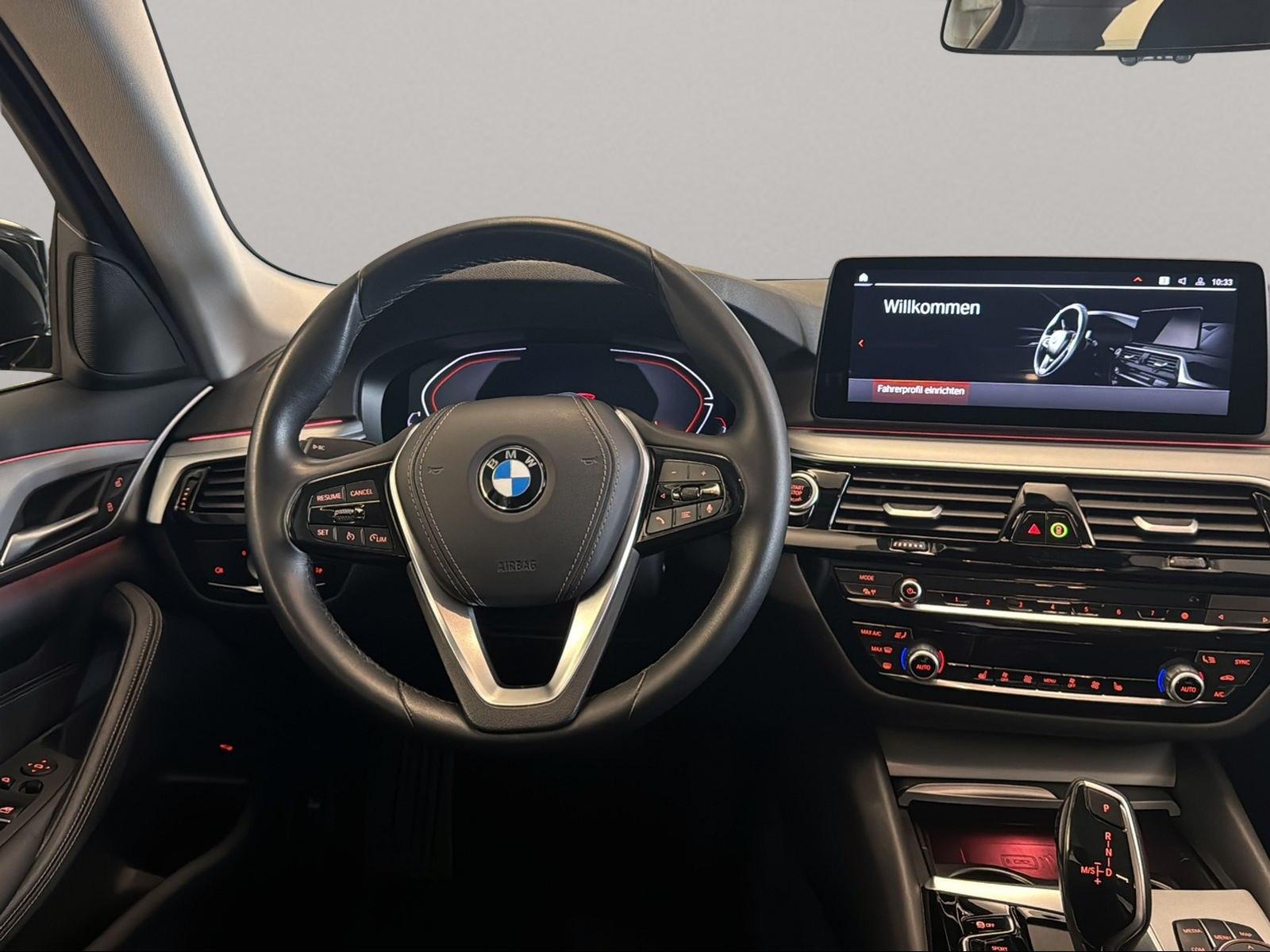 BMW 530i xDrive Limousine LiveCockpitProf Head-Up