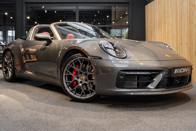 Porsche 992 992 Targa 4S Sport Design Burmester ACC 911