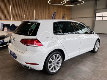 Volkswagen Golf VII Lim. Highline 1.5 TSI *1.HAND*LED*AHK*