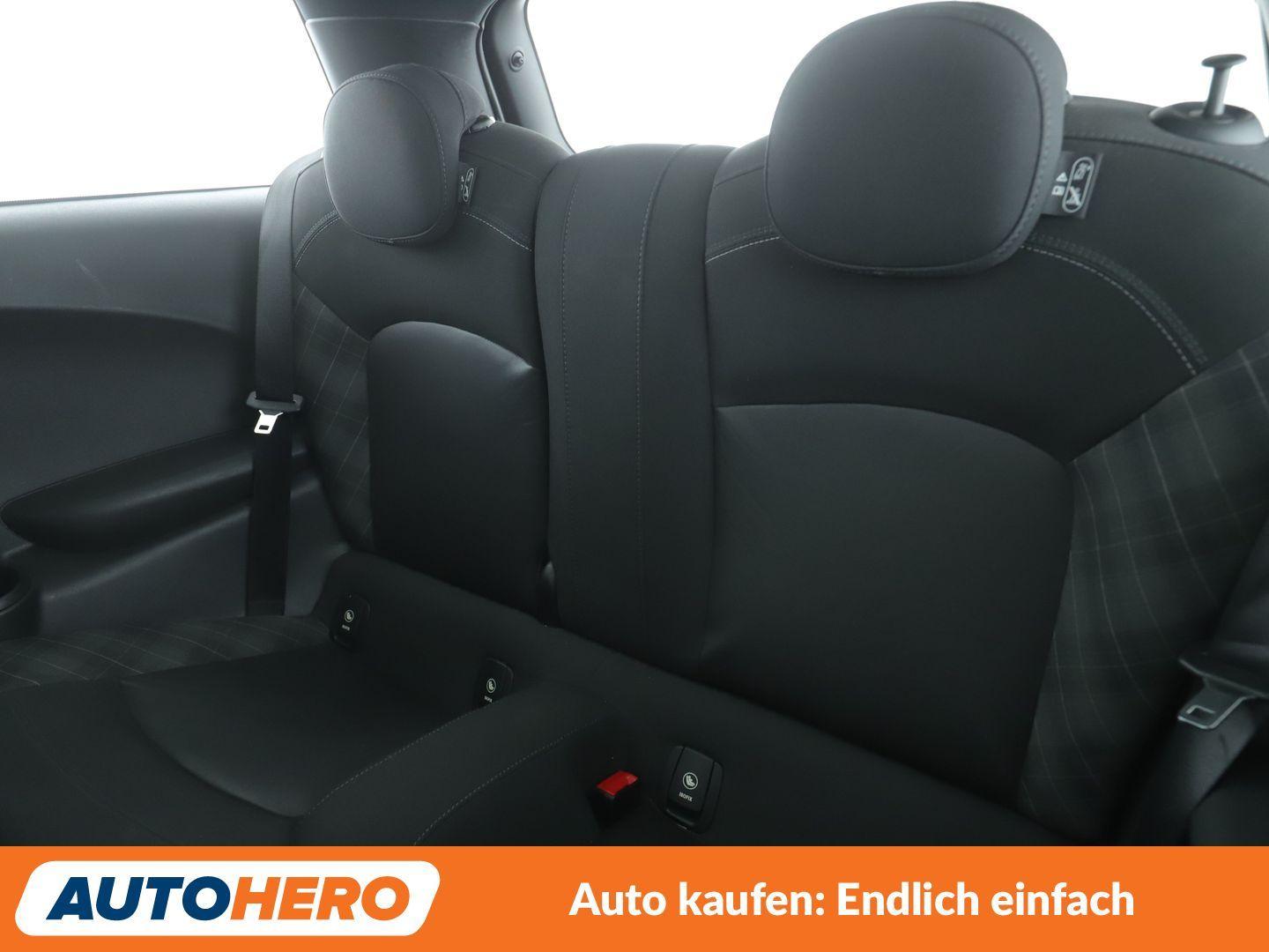 MINI Cooper*TEMPO*PDC*SHZ*LIM*KLIMA*ALU*PANO*