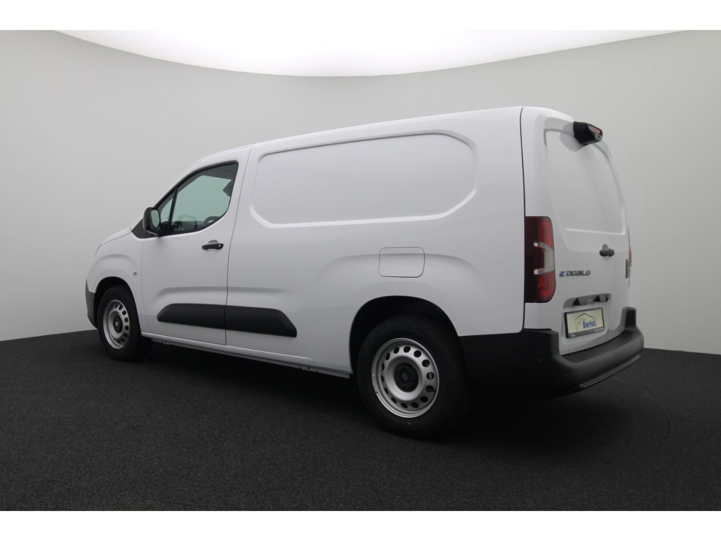 Fahrzeugabbildung Fiat Doblo E- Kastenwagen XL 100 kW digit.Rückspiegel