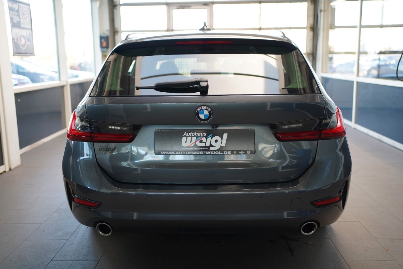 Fahrzeugabbildung BMW 320d Touring +Live Cockpit Prof.+Driving Assist.