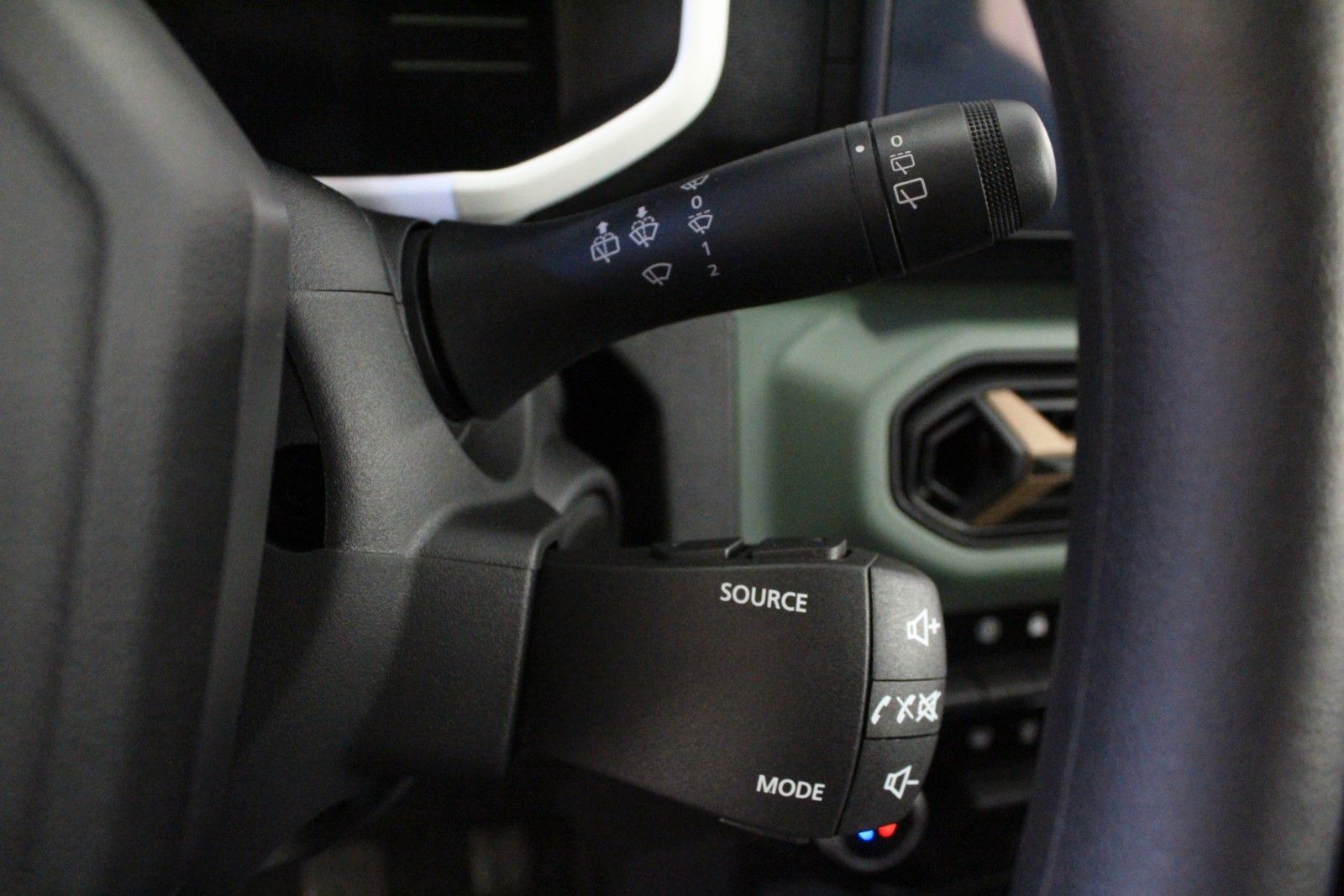 Fahrzeugabbildung Dacia Spring electric 100 Extreme