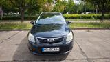 Toyota Avensis Combi Edition 2.2 D-4D Automatik Edition - Toyota Avensis mit Diesel-Antrieb: Kombi, Automatik, 2.2