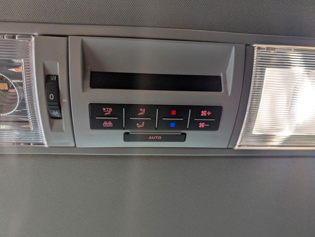 Volkswagen T6 Multivan Comfortline 4Motion!