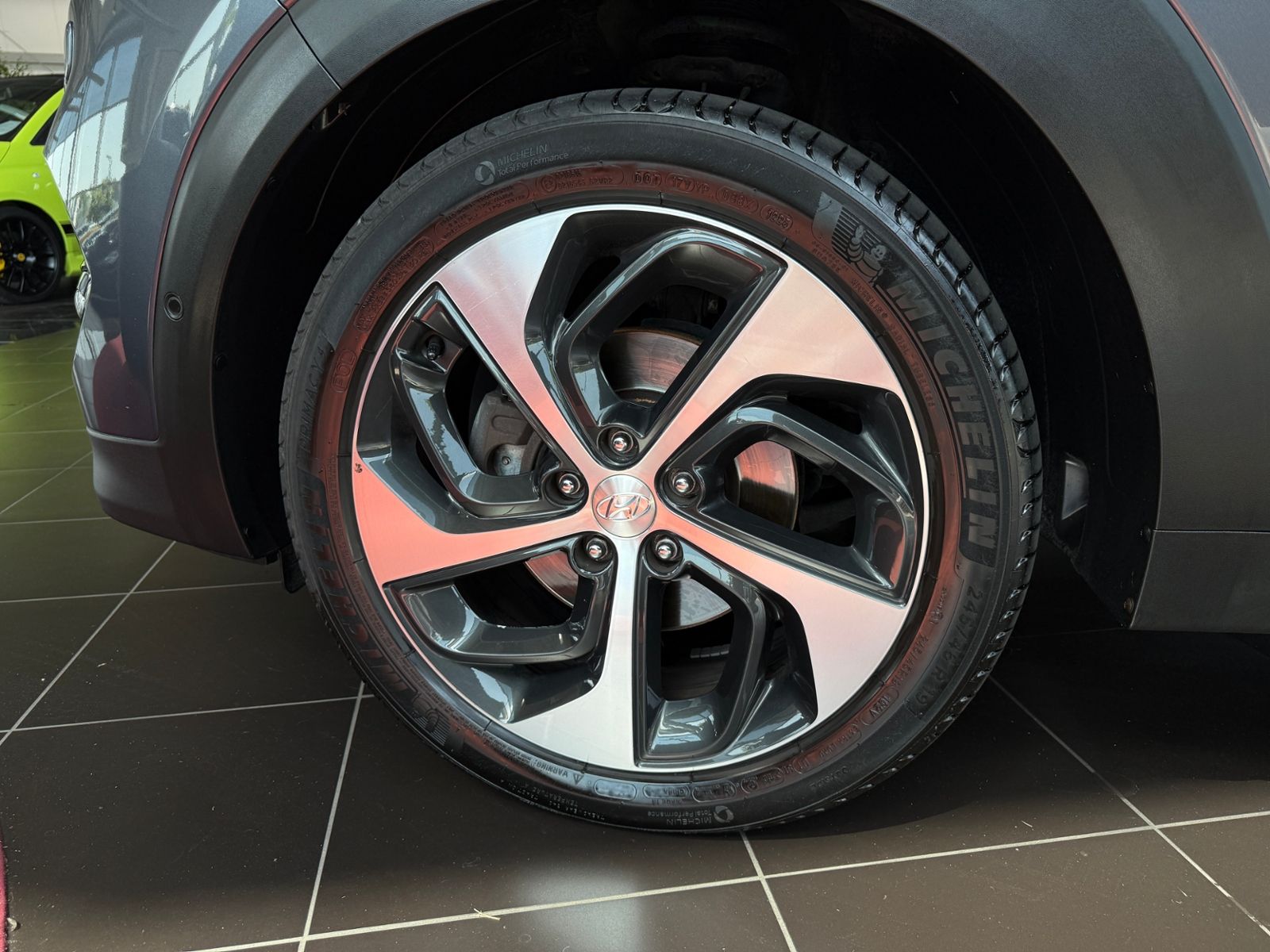 Fahrzeugabbildung Hyundai TUCSON Premium 4WD AHK LED NAVI