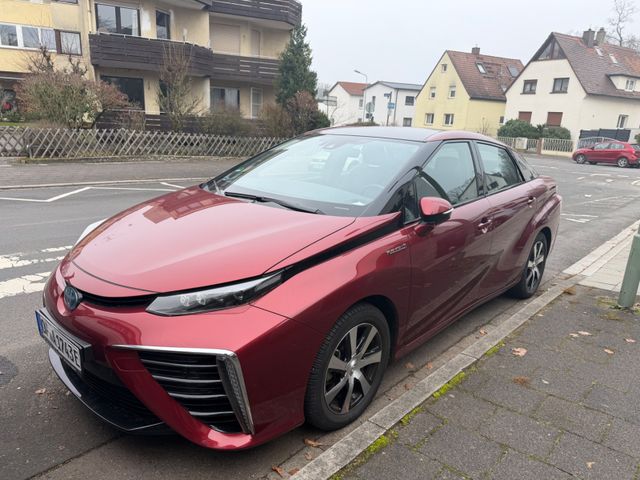 TOYOTA Mirai