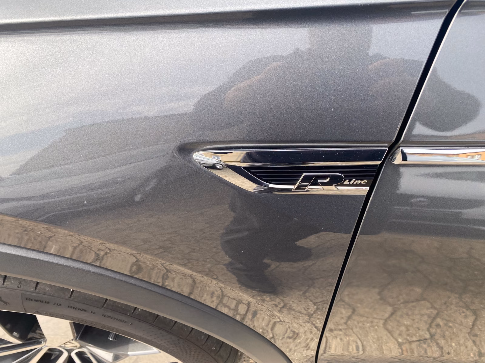 Volkswagen Tiguan Highline 4Motion*DSG*R-Line*
