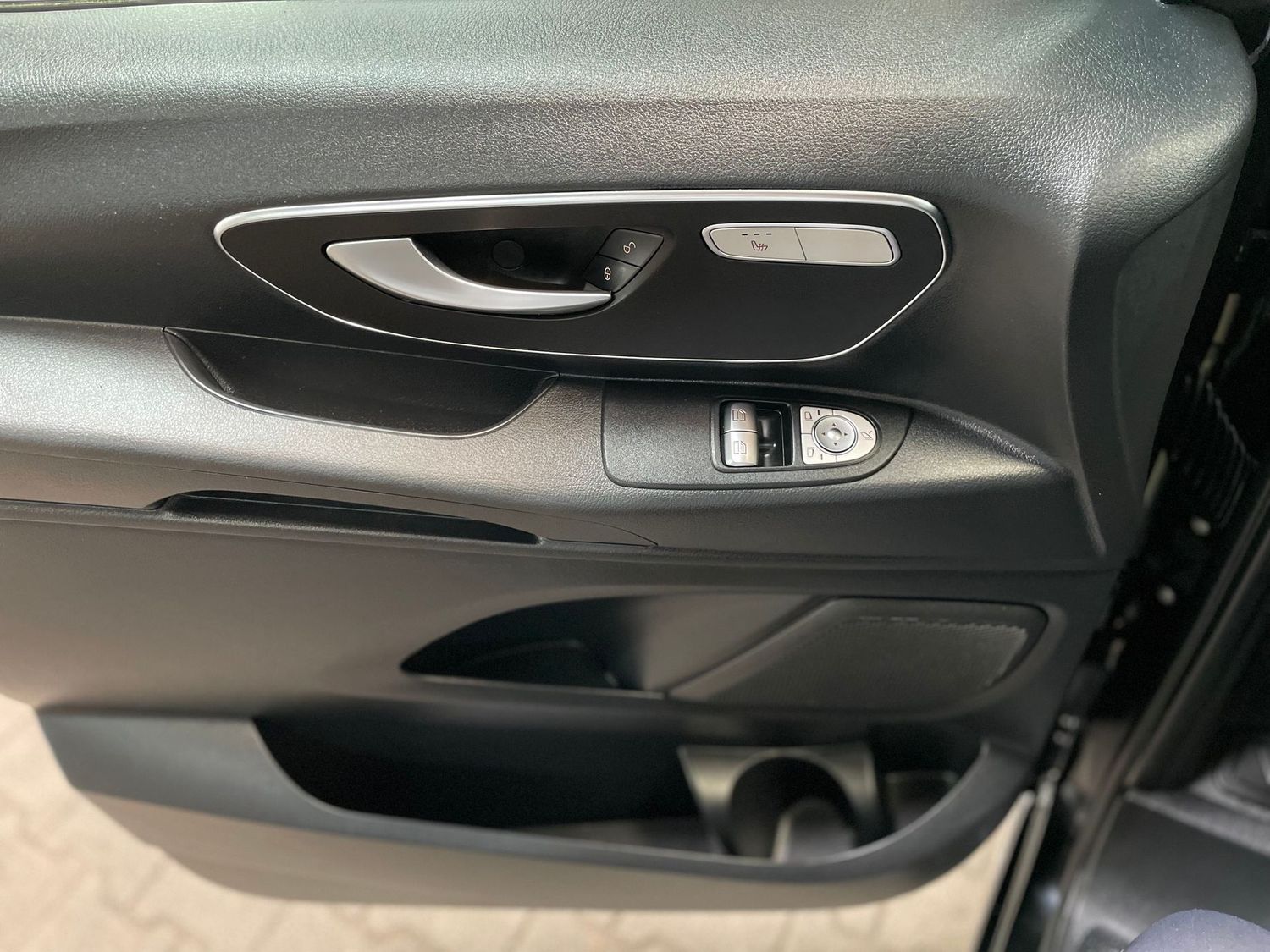 Fahrzeugabbildung Mercedes-Benz Vito 119 CDI extralang #Kamera#Tempo#Standheiz.