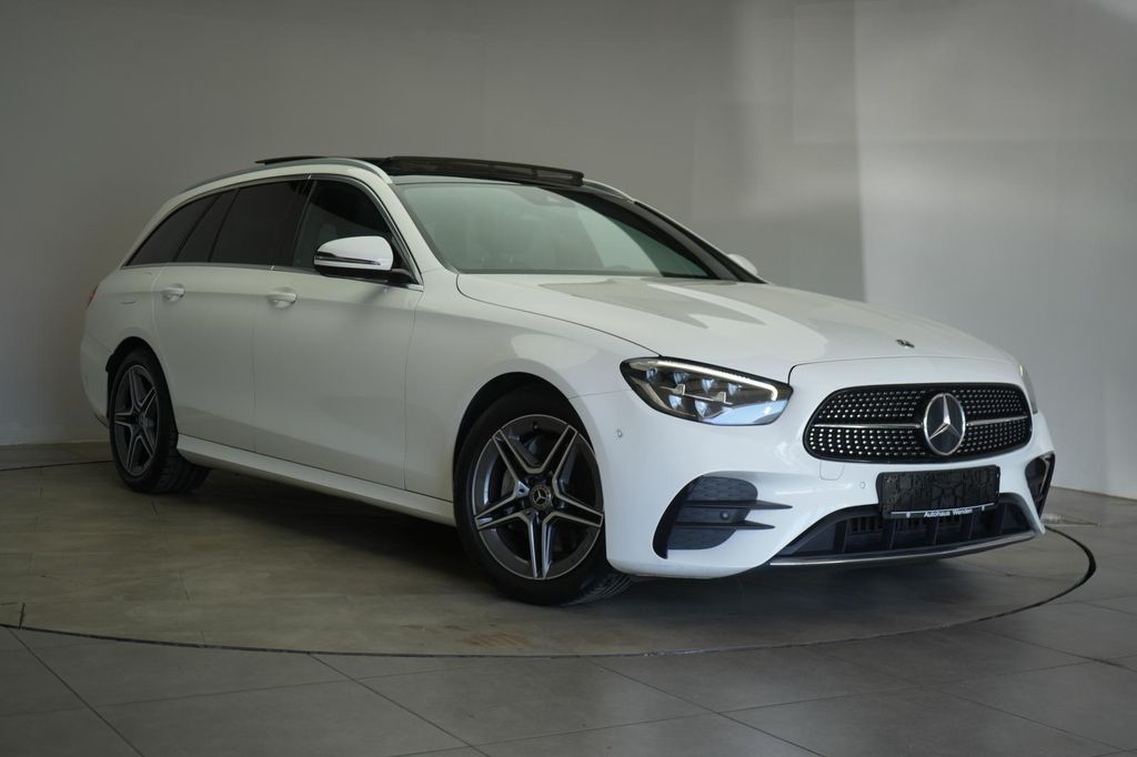 Image of Mercedes-Benz E 220
