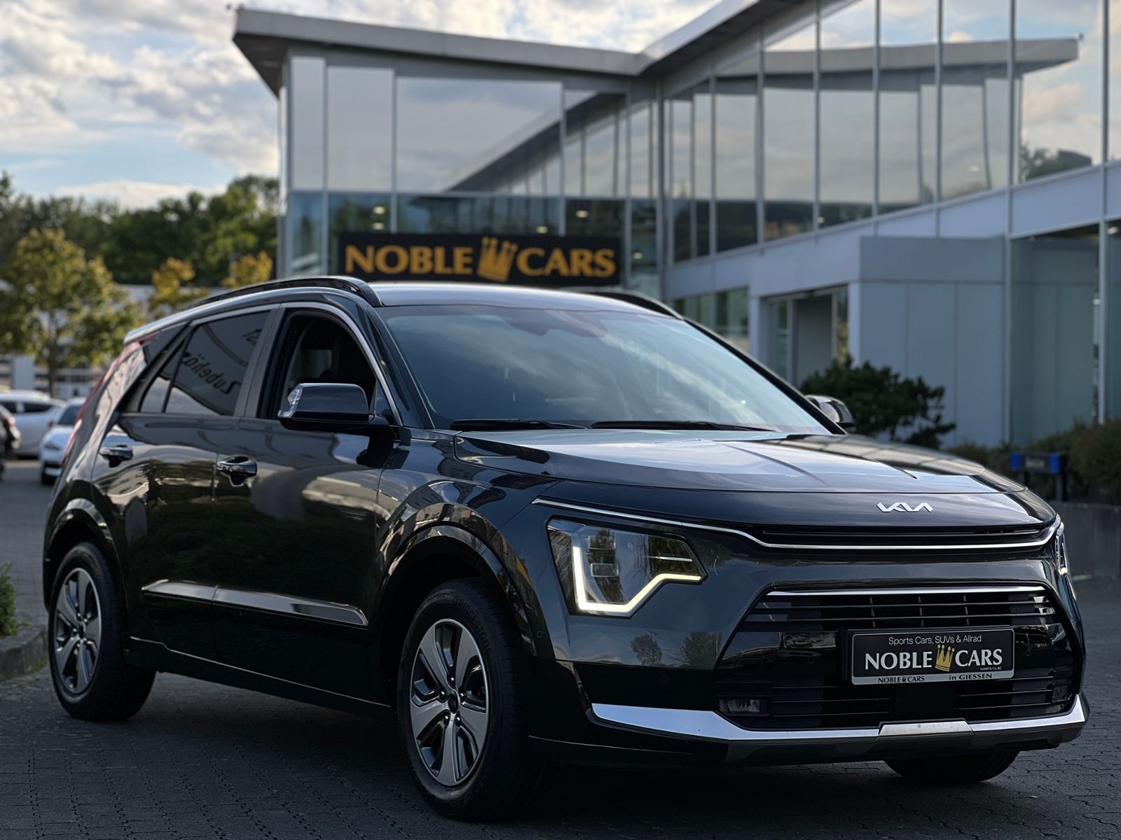 Fahrzeugabbildung Kia Niro Spirit PHEV Relax-Pack Tech-Pack HUD H&K