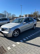 Mercedes-Benz Mercedes C Klasse 200 Diesel - gebrauchte Mercedes-Benz E 200 aus dem Jahr 2002
