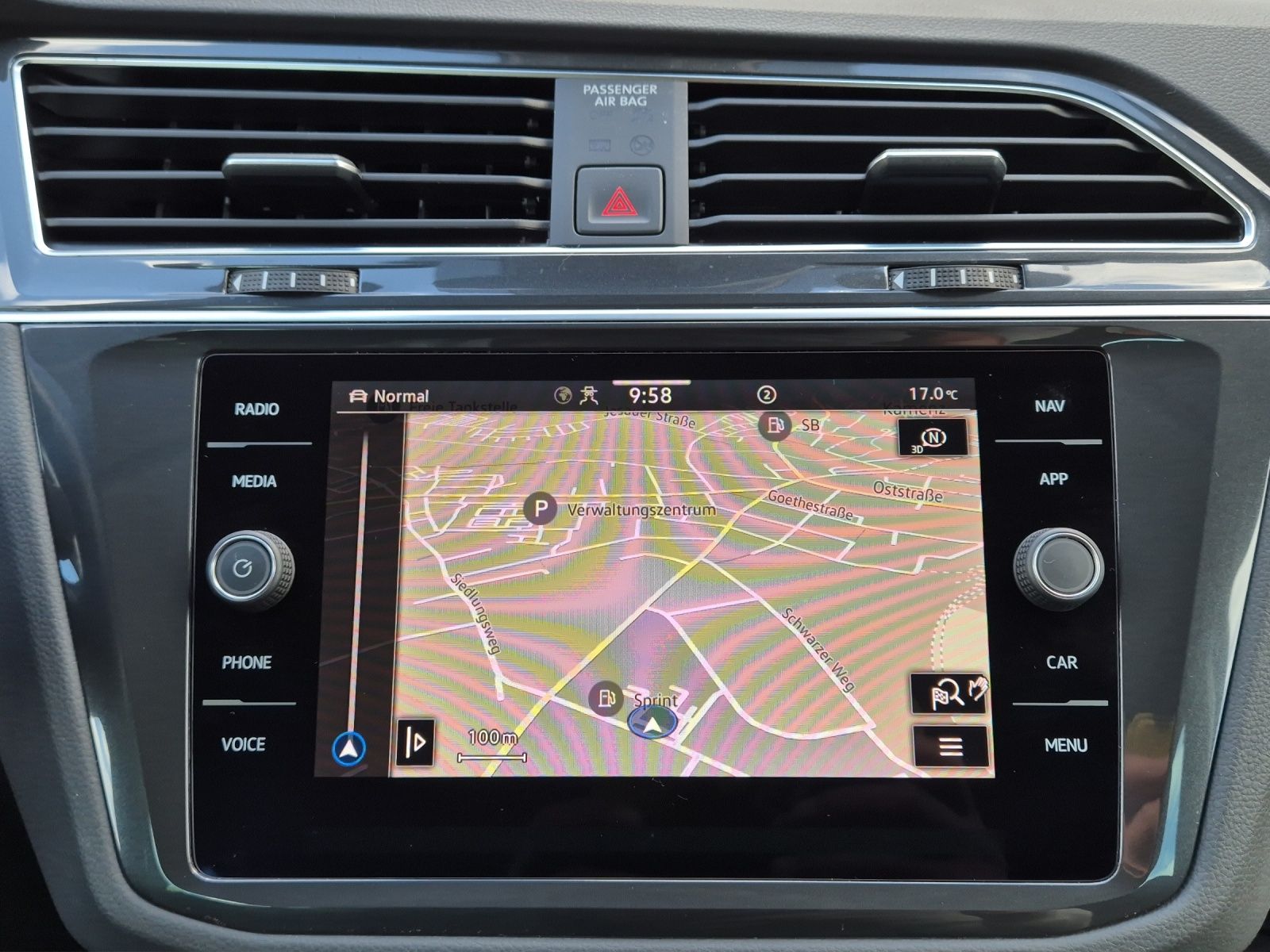 Fahrzeugabbildung Volkswagen Tiguan TDI Life DSG 4M LED AHK Navi ACC SHZ Park
