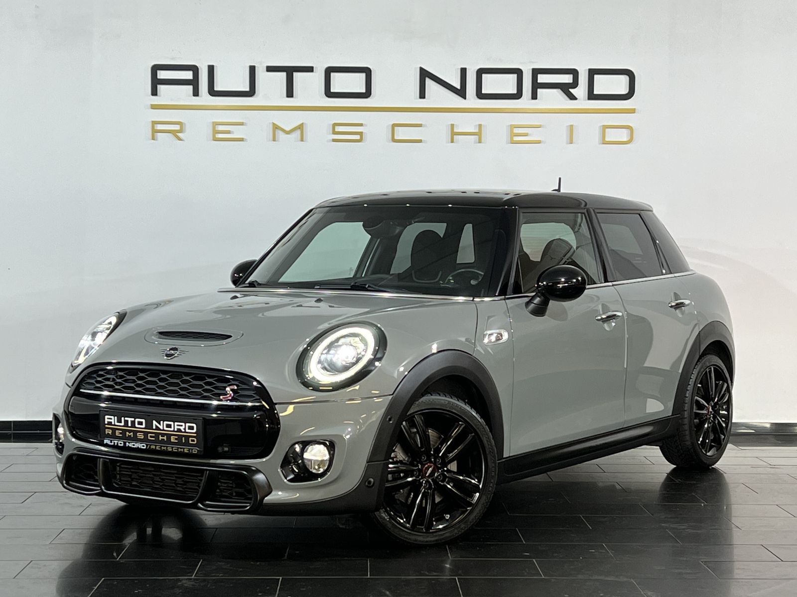 MINI Cooper S JWC*DCC*LED*PDC*Sitzhzg*H&amp;K*Navi*